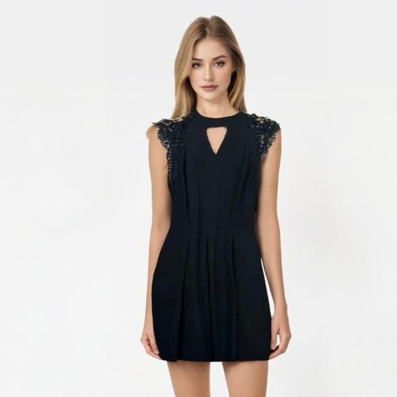 She + Sky Dresses & Skirts - She + sky ANTHROPOLOGIE med black lace pleated min a line Women dress